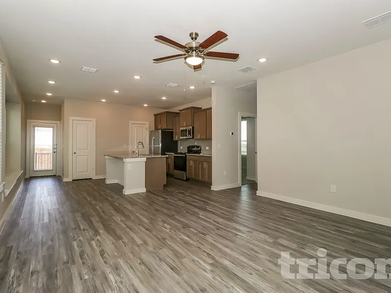 1709 Palo Verde Way — Photo 2