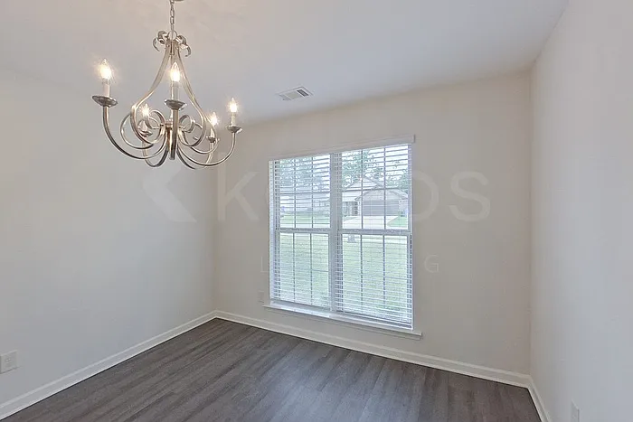 1016 Dawsons Mill Blvd — Photo 2