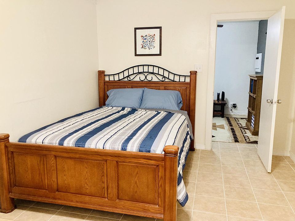 1st image of 202 Eureka Dr