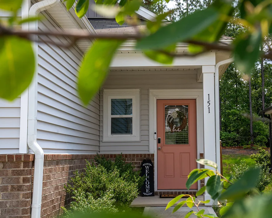151 Red Valor St