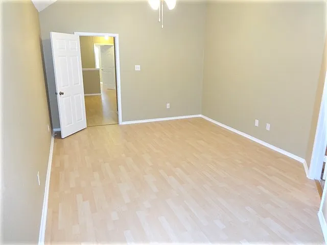 1321 Marken Ct — Photo 8