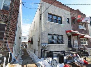 2121 W 10th St, Brooklyn, NY 11223