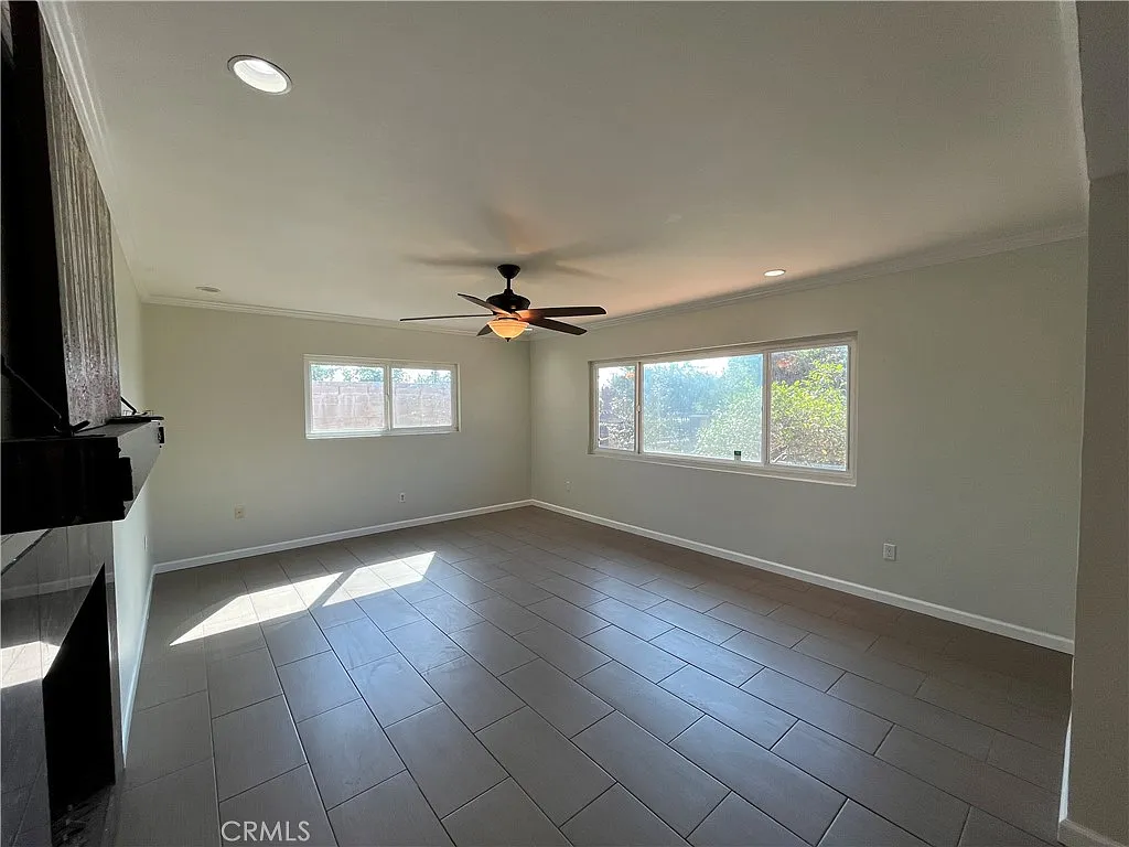 3 bed, 1834 sqft, $4,495 — Photo 4