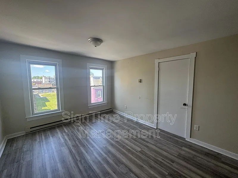1 bed, 1.0 bath, $850 — Photo 1