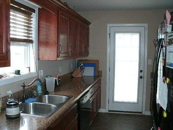2nd image of 526 Fox Trot Dr