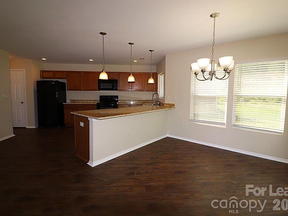 2nd image of 13011 Lake Erie Ln
