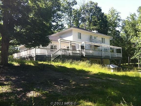 2nd image of 83 Whispering Oaks Ln