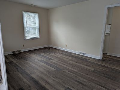 2nd image of 1103 Gordon St