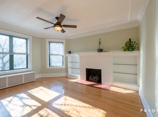 826 W Lakeside Ave #3W, Chicago, IL 60640