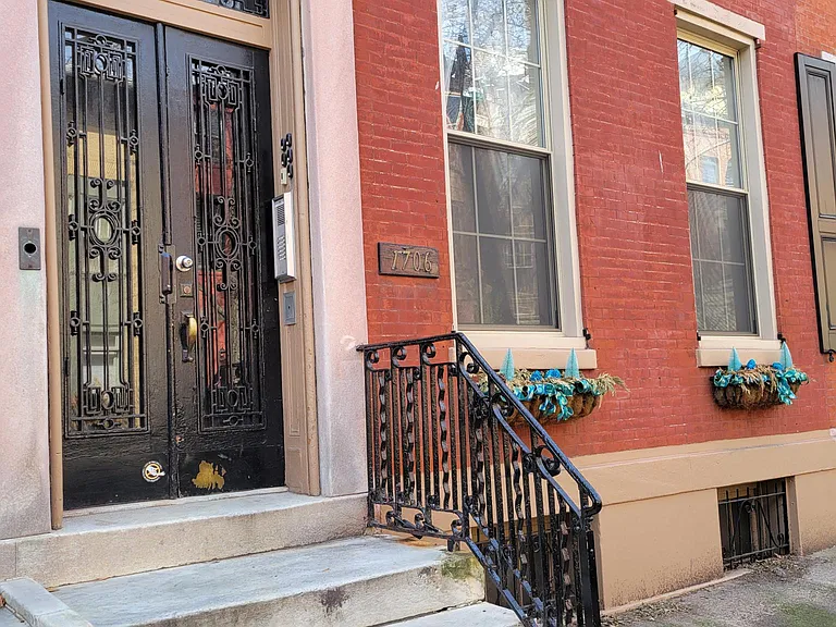 1706 Pine St #2R — Photo 10