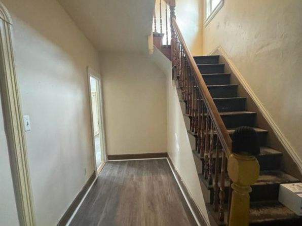 547 Summit Ave APT 1