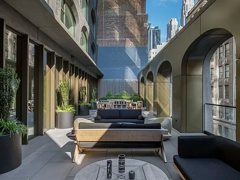 130 William St #12C — Photo 22