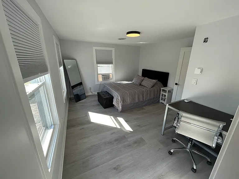 548 2nd Ave — Photo 7