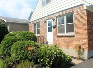 22 Collins Pl, Albany, NY 12208