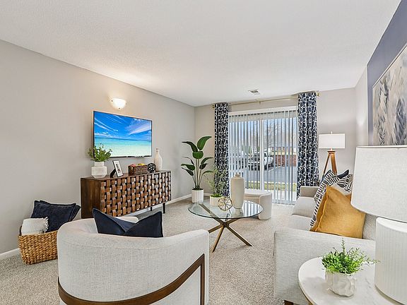 7-web-or-mls-N Michigan Rd 6a-S2211-007