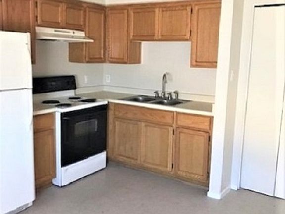 5th image of 8789 E 38th Ln