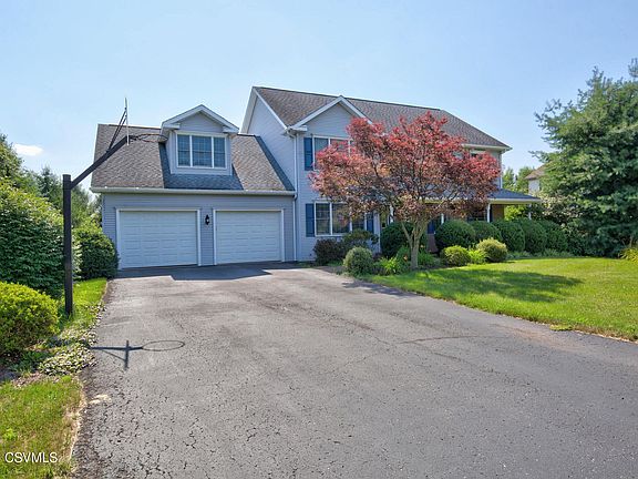 2nd image of 70 Fairway Dr