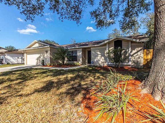 2nd image of 810 Regal Palm Ct