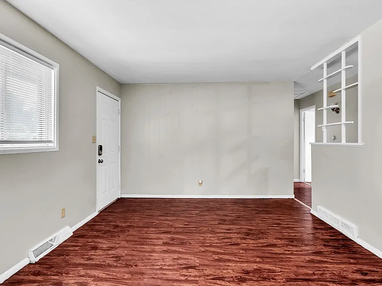 1208 Congress Ave — Photo 7