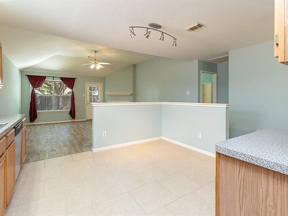 4th image of 21484 Palace Pines Dr