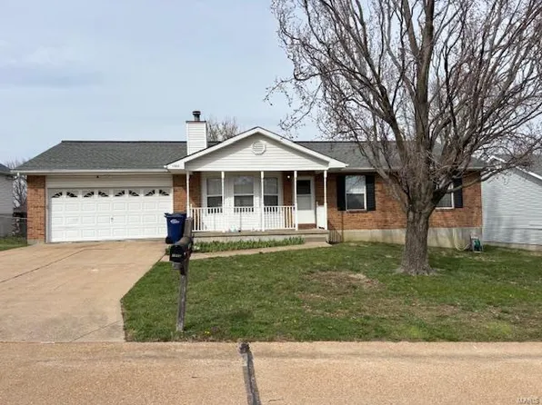 1505 Peach Tree Ln, Pacific, MO 63069