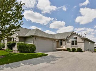 980 Waco Way, Poplar Grove, IL 61065