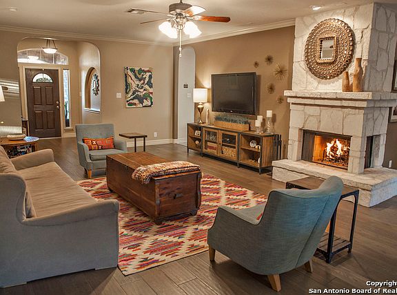 5th image of 3133 Soledad Ln