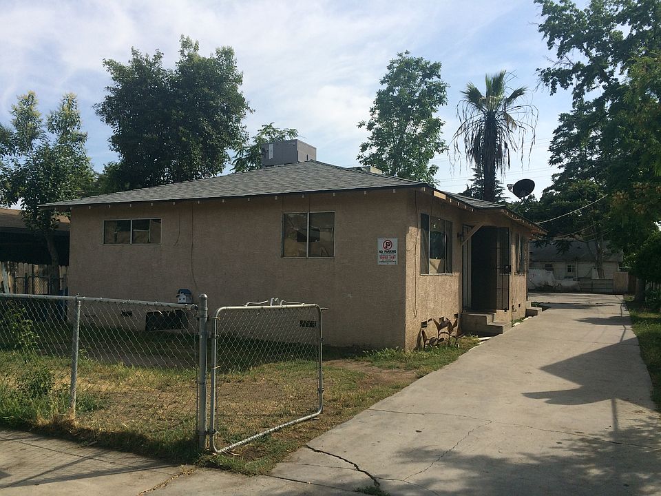 1st image of 225 NW 2nd Ave