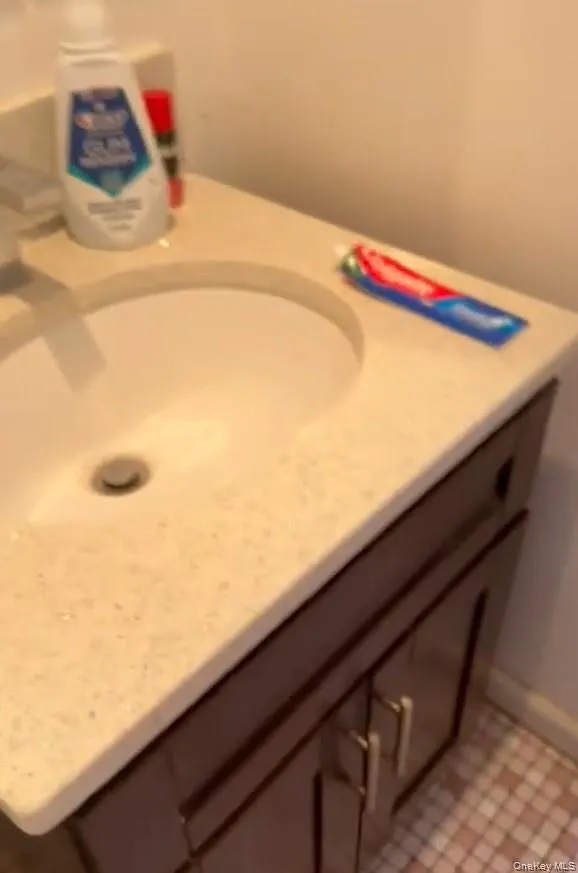 2 bed, 3198 sqft, $2,700 — Photo 4