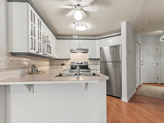 4th image of 8485 Young Rd #1201