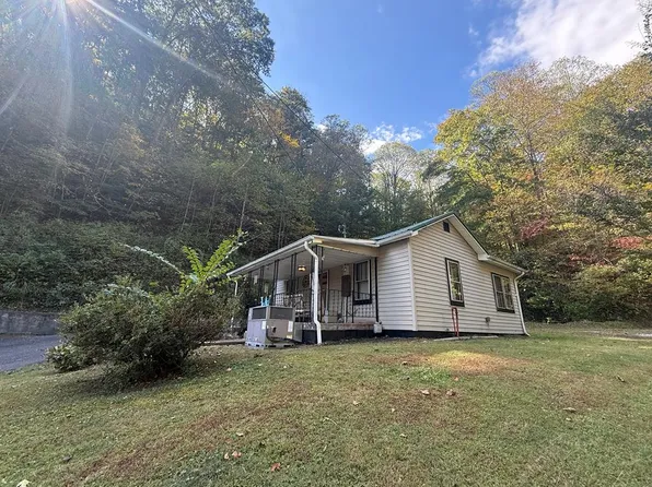 469 Hatfield Br, Mc Carr, KY 41544