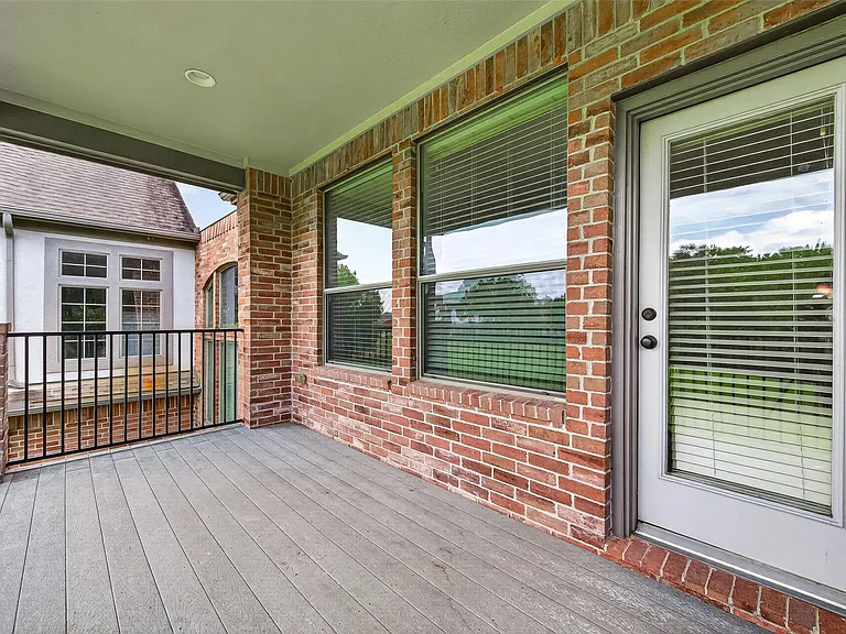 8602 Two Sisters Ct — Photo 38
