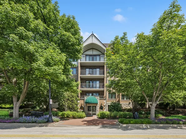 5 S Pine St APT 405B, Mount Prospect, IL 60056