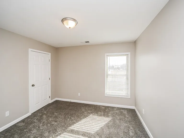 9347 Helmsley Dr — Photo 18