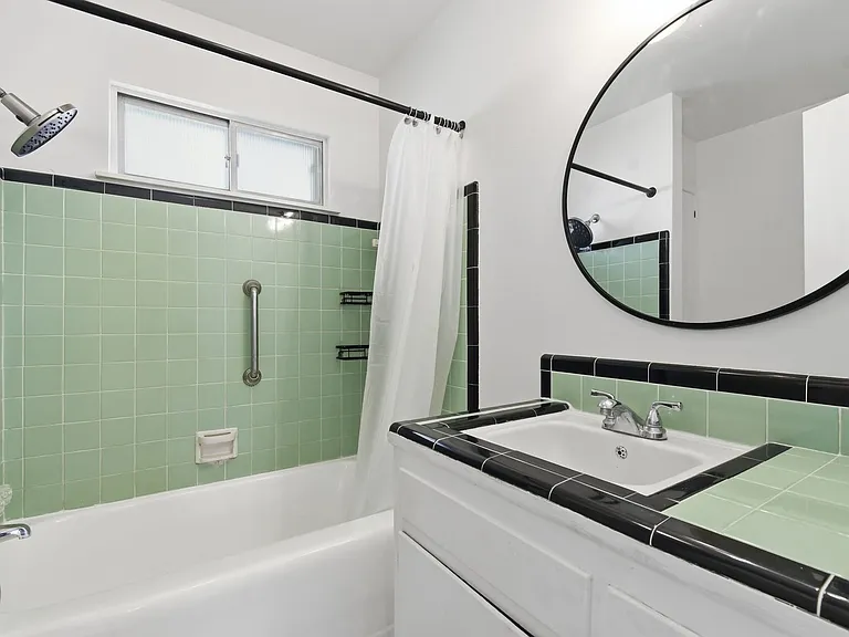 7610 E 21st Pl — Photo 18
