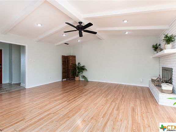 3rd image of 2902 Cypress Dr