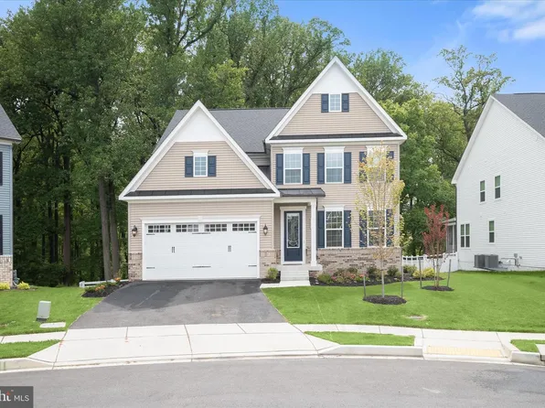8370 McGill Ct, Laurel, MD 20723