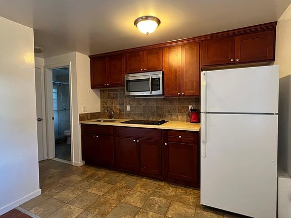 2nd image of 632 Parnassus Ave