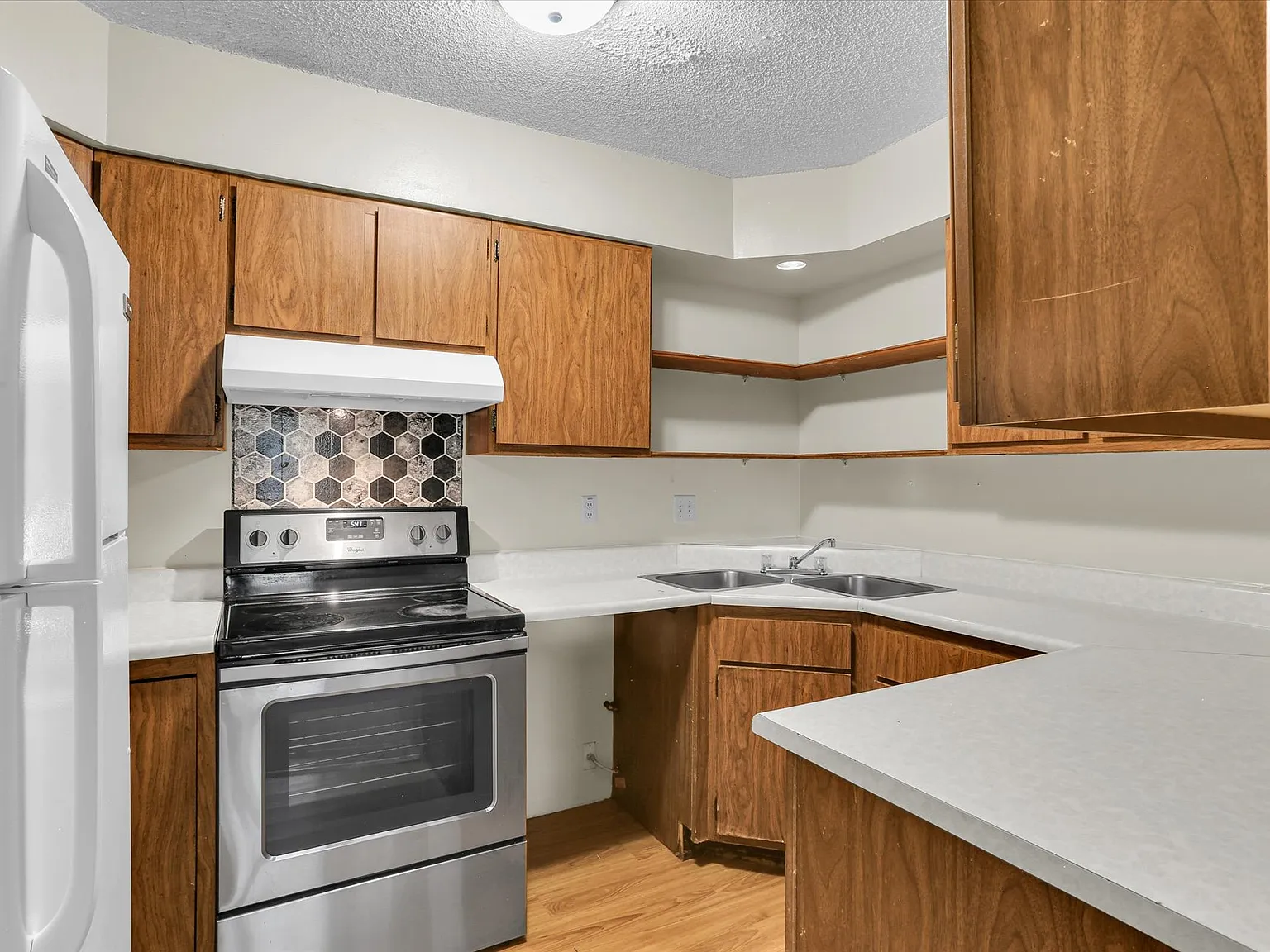 253 Keystone Drive - 5 — Photo 1