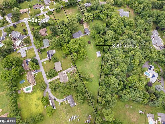 2nd image of 1300 Parrs Ridge Dr