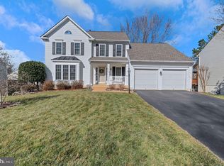 5520 Newhall Ct, Centreville, VA 20120