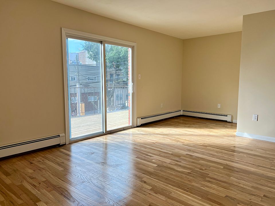 1st image of 908 New York Ave #1