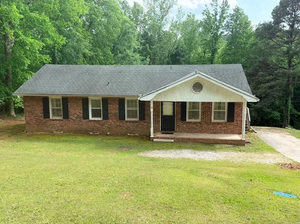 10 Dogwood Ln, Ware Shoals, SC 29692