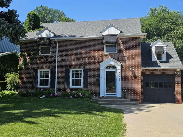 3001 Valley Dr, Sioux City, IA 51104