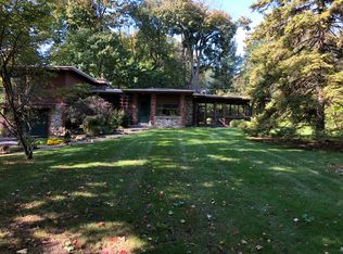 1155 S Parkway Dr, Brookfield, WI 53005