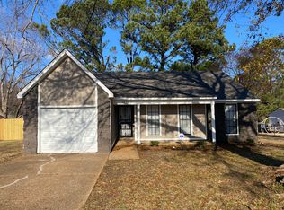 4876 Summitridge Dr, Memphis, TN 38128