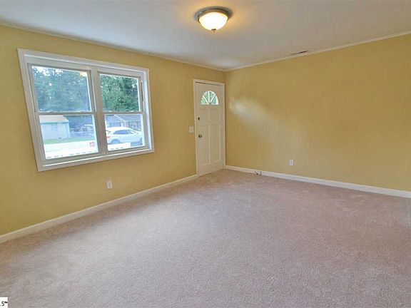 2nd image of 316 Blossom Dr