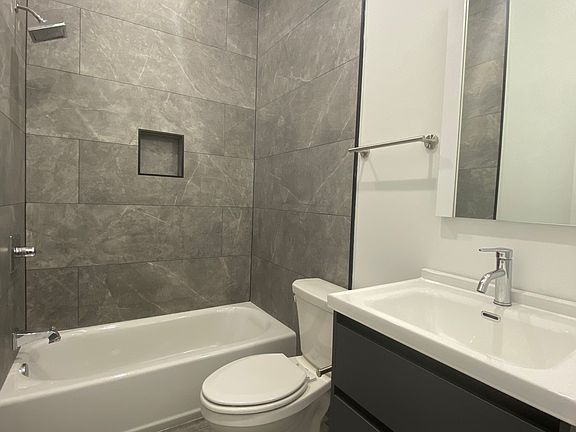 4th image of 624 N 38th St #A