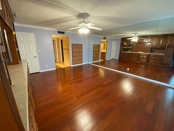 4th image of 3900 Galt Ocean Dr APT 110