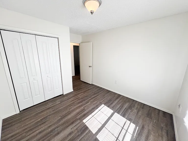 902 Scurry St #F — Photo 10